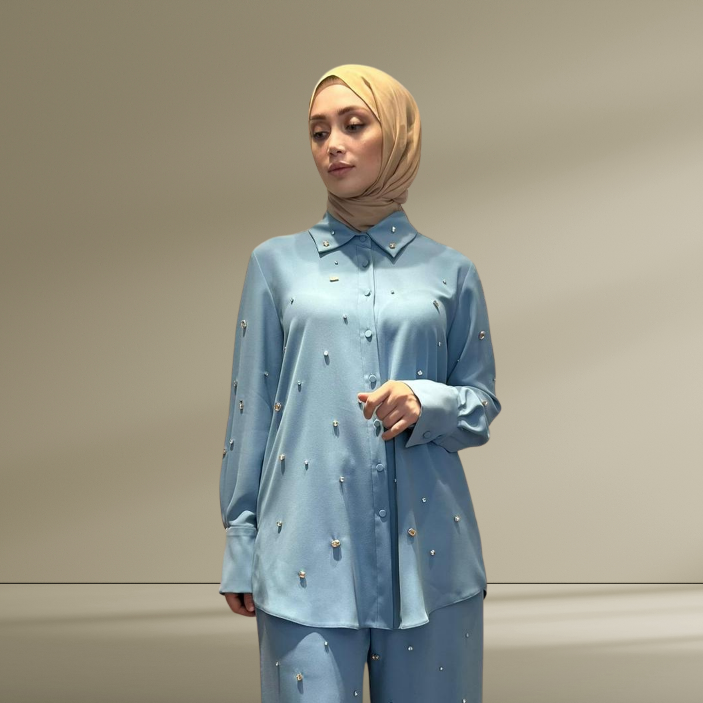 Taş Detaylı Bebe Mavisi Gömlek ve Pantolon Takım